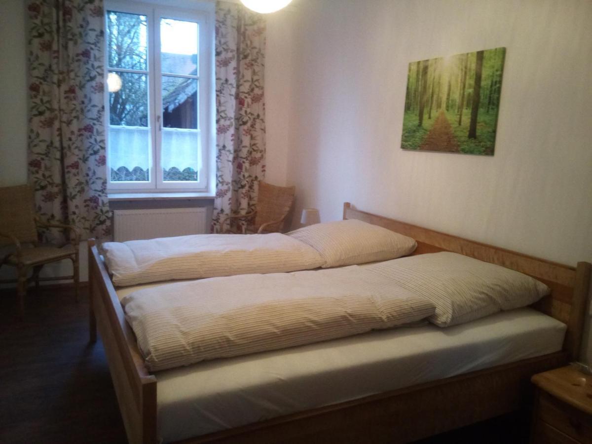 Ferienwohnung Kopold Im alten Schulhaus Pottmes Exterior foto